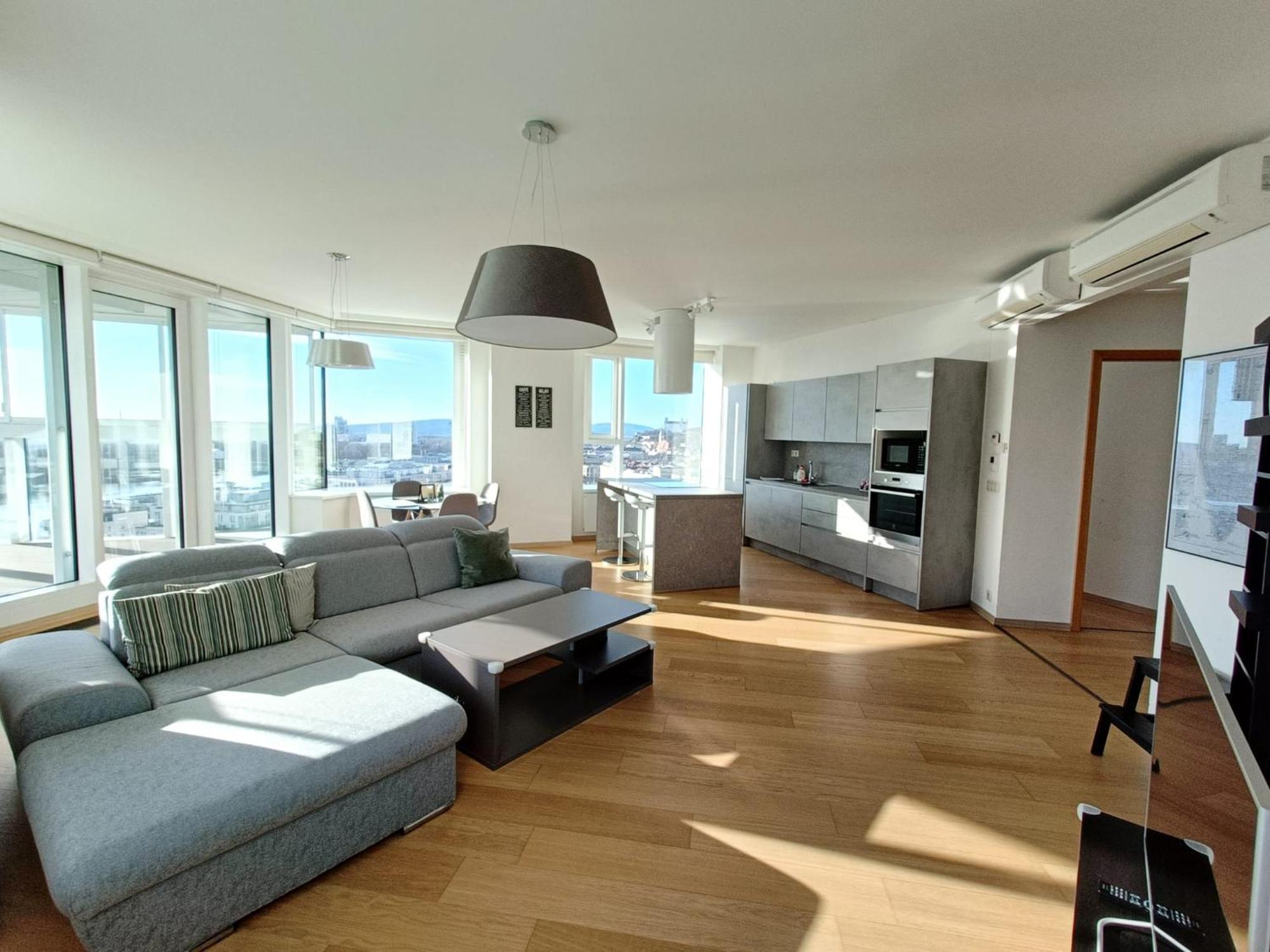 Sag Panorama Apartment 3 Rooms 19Th Floor Great View Free Parking 布拉迪斯拉发 外观 照片