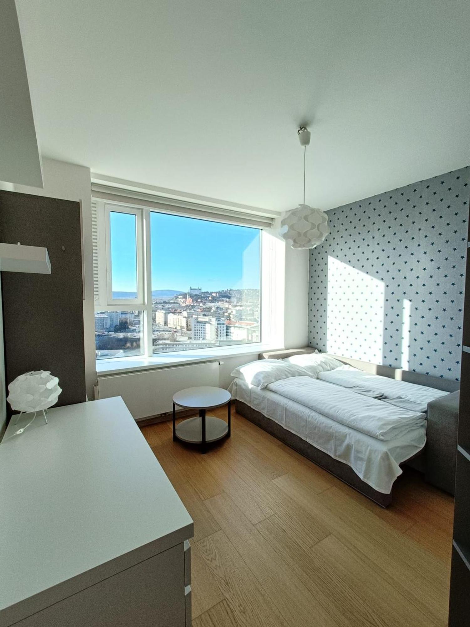 Sag Panorama Apartment 3 Rooms 19Th Floor Great View Free Parking 布拉迪斯拉发 外观 照片